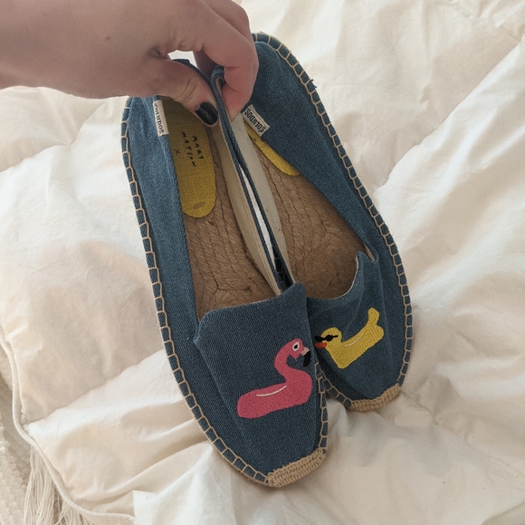 Mary Matson x Soludos Flamingo Duck Espadrilles - Picture 3 of 6